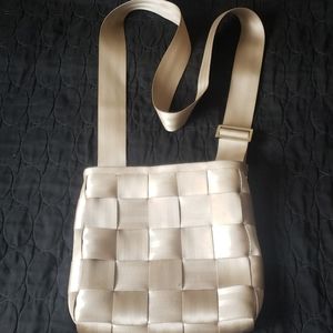 Harvey's Seatbelt bag